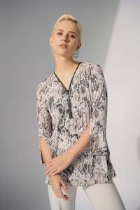 New Arrivals 1: 252242 Animal Print Diamante Zip Tunic Top