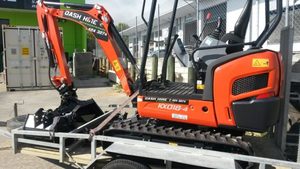 Products: KUBOTA 1.8 conventional swing/tilt bucket