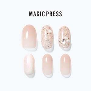 [LOVE MOMENT] MAGIC PRESS NAIL - BLINK PEARL