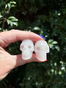 Skulls: Rose Quartz Medium Skull