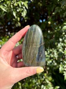 Flat Bases Freeforms: Labradorite Free Form E