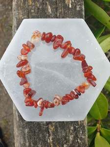 Jewellery: Carnelian Crystal Chip Bracelet 