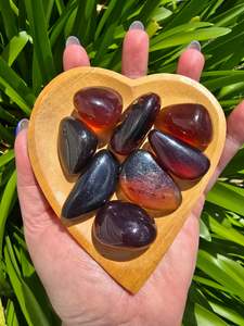 Amber Tumbled Stone Medium