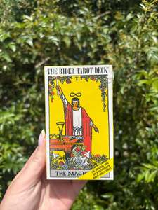 Books Cards: The Rider Waite Tarot Cards