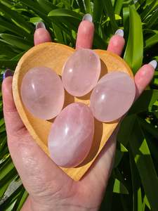 Rose Quartz Small Palm Stone