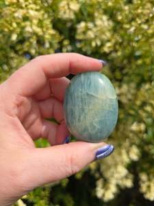 Aquamarine Palm Stone H