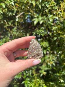 Clusters: Aura Amethyst Druze Piece D