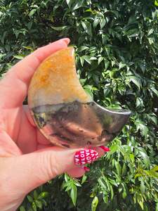 Lions Gate Quartz Self Standing Moon C