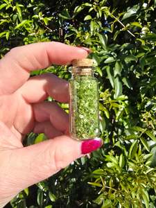 Chip Bottles: Peridot Crystal Chip Bottle