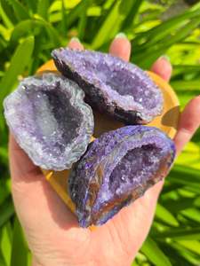 Geode Caves: Purple Agate Geode Cave | Large