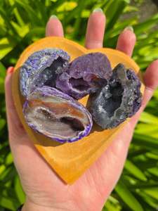 Geode Caves: Purple Agate Geode Cave | Medium