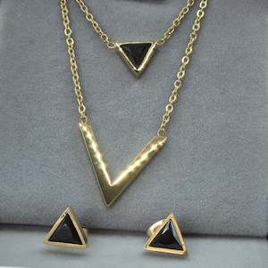 Necklace and earrings: NST03