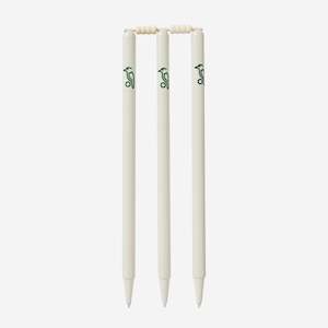 Kookaburra Grade Stumps 6xStumps, 4xBails