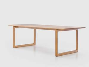 Sketch: Hover Dining Table