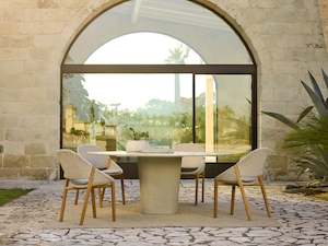 Monica Armani: Tao dining table