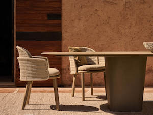 Outdoor Furniture: Suro dining chair