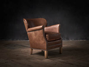Takapoto Collection: Professor Chair