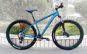Hardtail: MERIDA BIG SEVEN 10 SE - BLUE