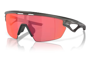 Eyewear: Oakley Sphaera Matte Grey Smoke / Prizm Trail Torch