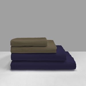 Bed: Coloured Sheets