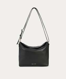 The Essentials: Mr Piper - Black