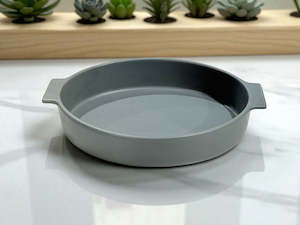 Bakeware: Bakeware Pan Large 32cm x 20.3cm