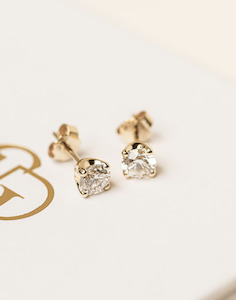 Classic Collection: Classic Lab Diamond Studs 1.04ct