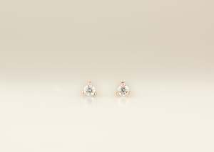 Classic Petite Solitaire Studs