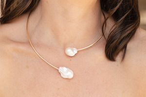 Pearl Collection: Grande Pearl Collar