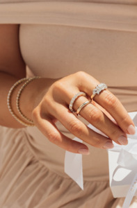 Fine Lines Collection: Forme Ring