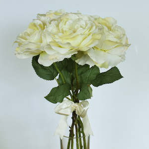 Rose Flower Bouquet - 5 heads full bloom - Cream White