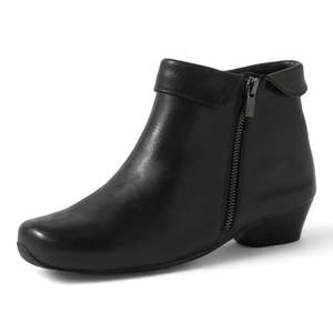 Heels: Ziera Cathal XW - Black