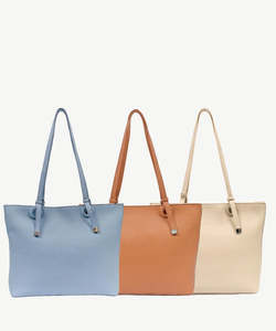 Womens: Sassy Duck April Tote Bag