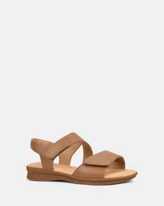 Sandals: Hush Puppies Nessa - Tan