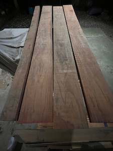 Timber: American Red Oak - Rough Sawn Beams 0.1m3