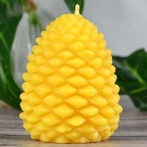 Christmas Candles: Popcorn Pine Cone Beeswax Candle
