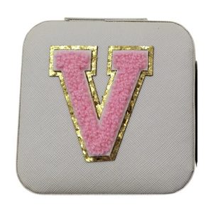 V White Jewellery Box