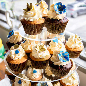 Products: Wedding Cupcakes Delish Cupcakes