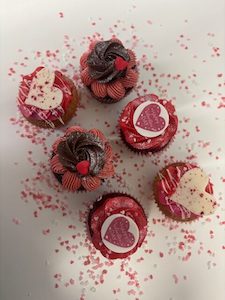 Products: Valentines Day Gift Box Delish Cupcakes