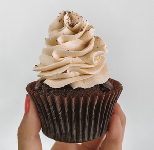 Products: Salted Caramel (Chocolate) Cupcakes Delish Cupcakes