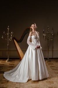 Products: Wedding Dresses Auckland, NZ Dell'Amore Bridal