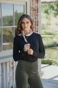 Vassalli: Round Neck Layer Top