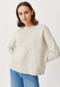 Knitwear: Jonti Crew