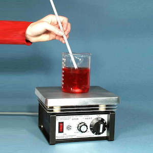 Labware Appliances: Hotplate / Magnetic Stirrer with Simmerstat Control
