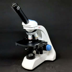 Microscopes: Microscope Monocular Senior