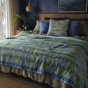 Bedlinen 1: Half Kantha Doha Quilt - Water Garden / Blue Iris - One of a Kind