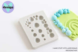 Cake Decorating: Balloon Garland Mould