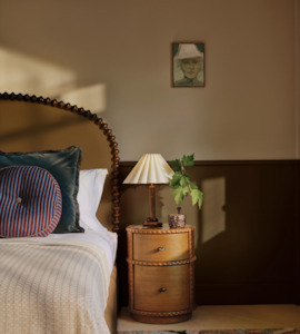 Soho Home: PIETRO BEDSIDE TABLE | MICHELANGELO MARBLE