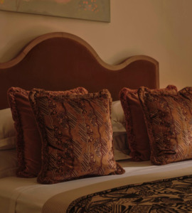 ALDWAY SQUARE CUSHION