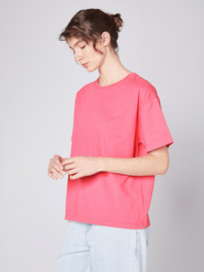 Tees Tops: Fizvalley T-Shirt Round Neck in Fluo Pink